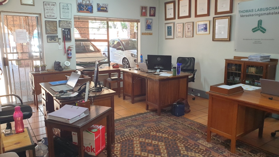 5 Bedroom Property for Sale in Eldoraigne Gauteng