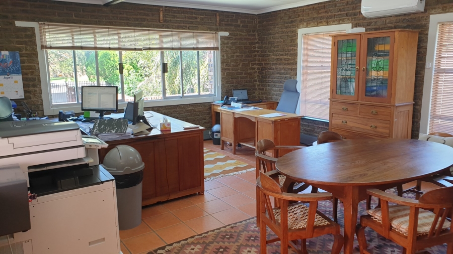 5 Bedroom Property for Sale in Eldoraigne Gauteng