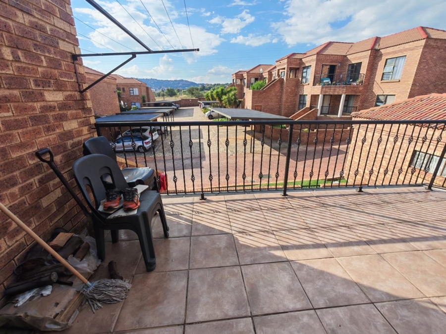 2 Bedroom Property for Sale in Liefde en Vrede Gauteng
