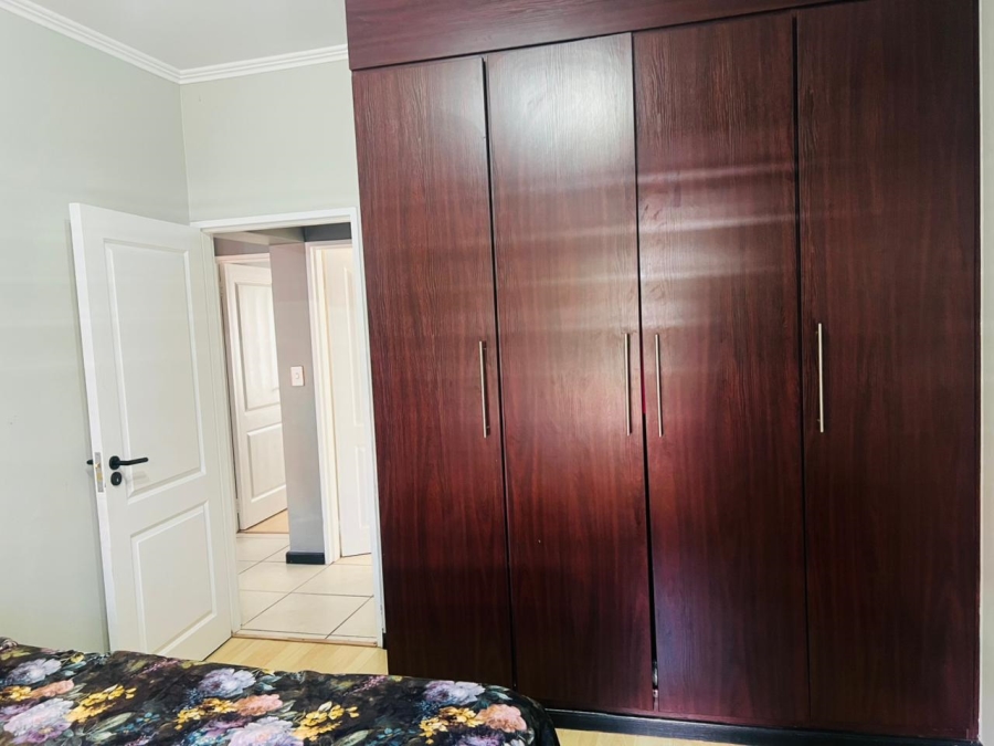 2 Bedroom Property for Sale in Greenstone Hill Gauteng