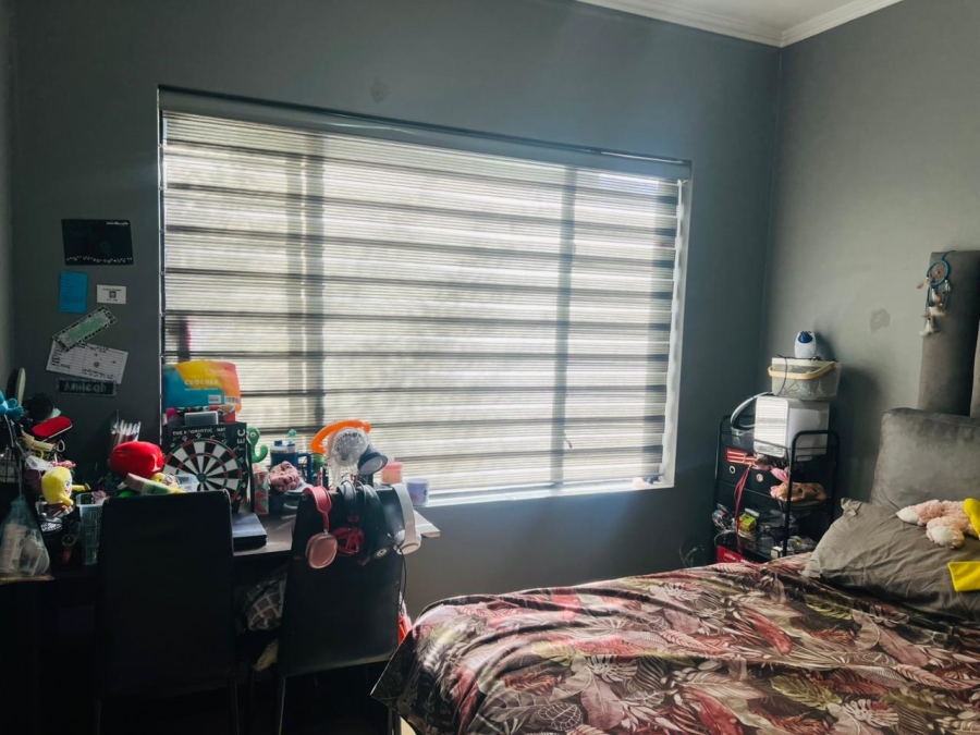 2 Bedroom Property for Sale in Greenstone Hill Gauteng