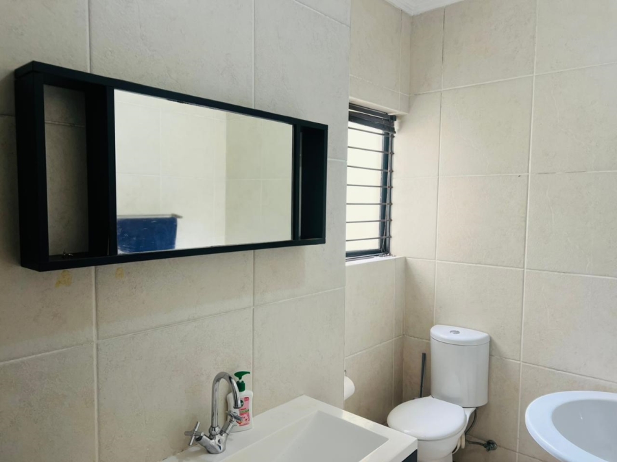 2 Bedroom Property for Sale in Greenstone Hill Gauteng