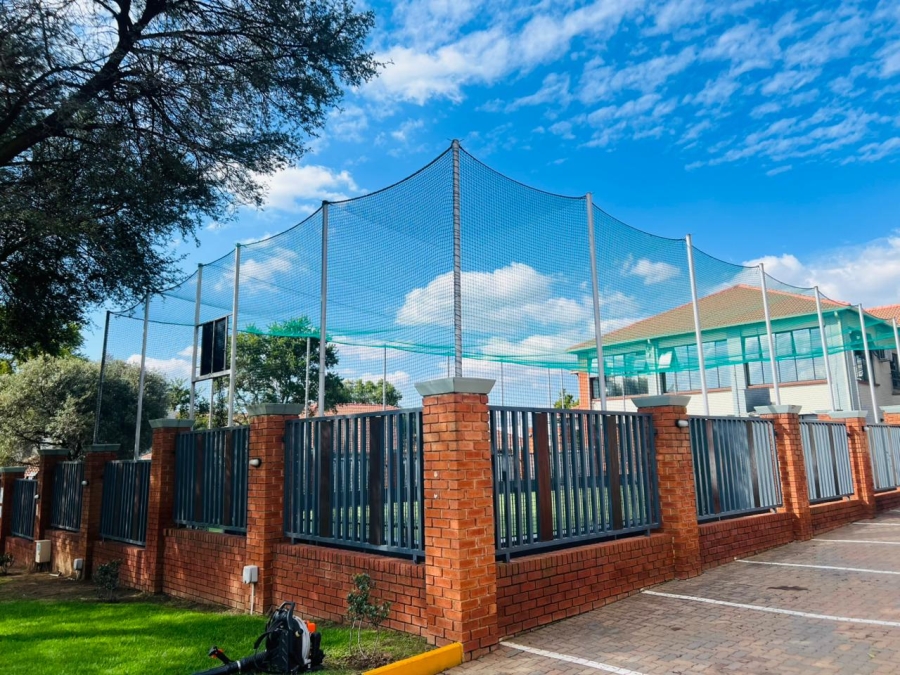 2 Bedroom Property for Sale in Greenstone Hill Gauteng