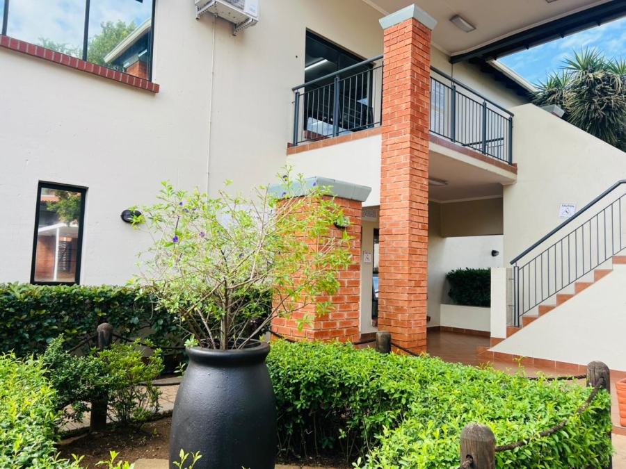 2 Bedroom Property for Sale in Greenstone Hill Gauteng