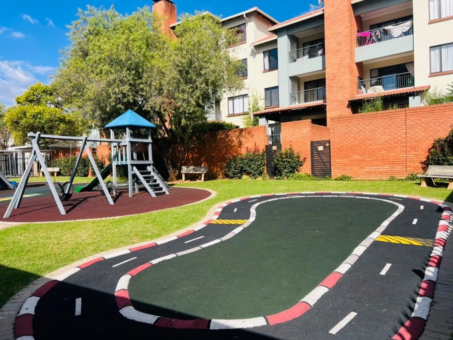 2 Bedroom Property for Sale in Greenstone Hill Gauteng