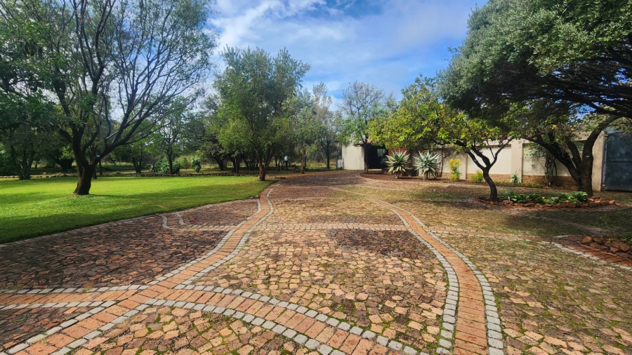 Commercial Property for Sale in Roodeplaat Gauteng
