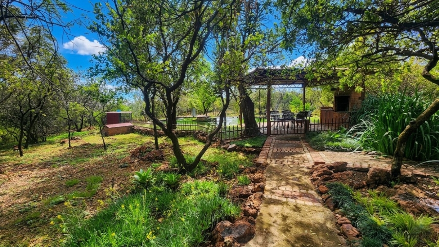 Commercial Property for Sale in Roodeplaat Gauteng
