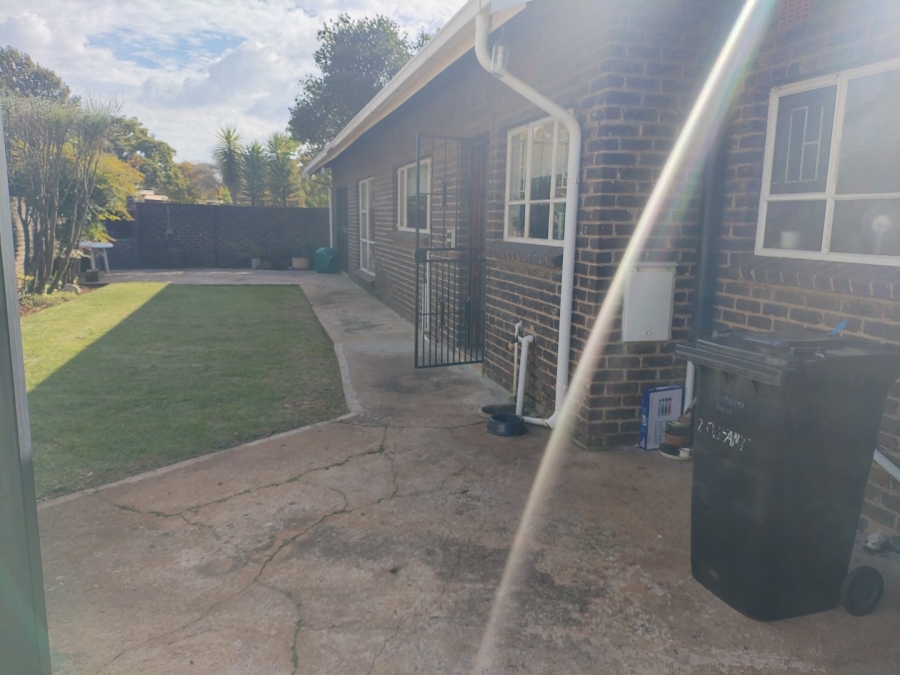 4 Bedroom Property for Sale in Petersfield Gauteng