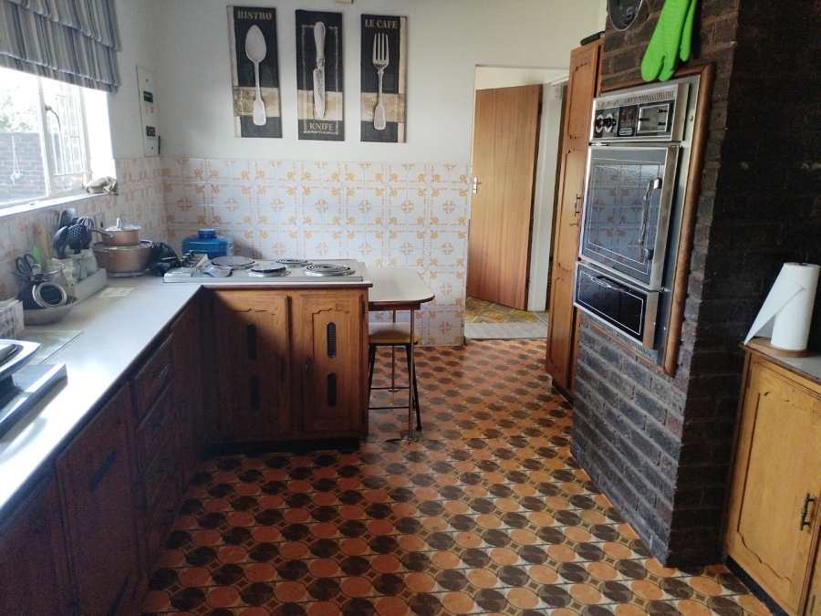 4 Bedroom Property for Sale in Petersfield Gauteng