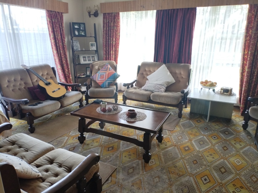 4 Bedroom Property for Sale in Petersfield Gauteng