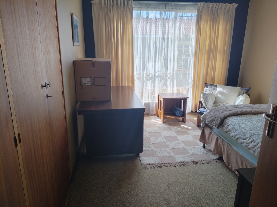 4 Bedroom Property for Sale in Petersfield Gauteng