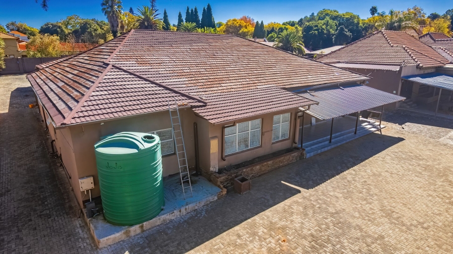 Commercial Property for Sale in Saxonwold Gauteng