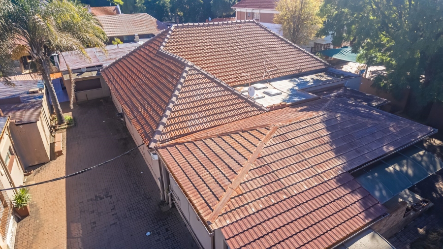 Commercial Property for Sale in Saxonwold Gauteng
