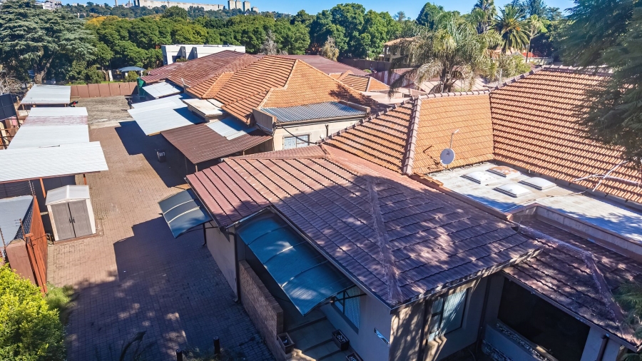 Commercial Property for Sale in Saxonwold Gauteng