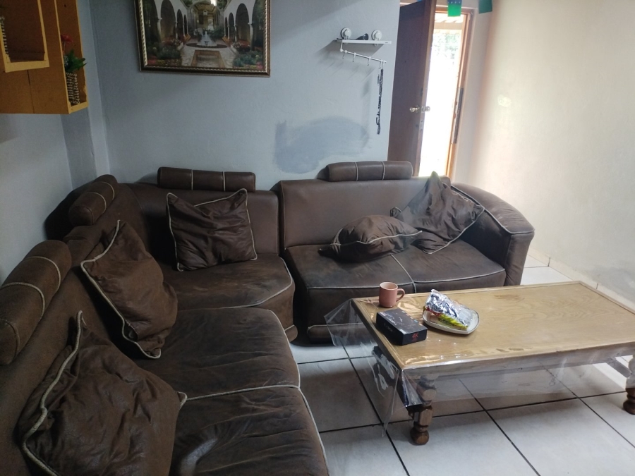 4 Bedroom Property for Sale in Petersfield Gauteng