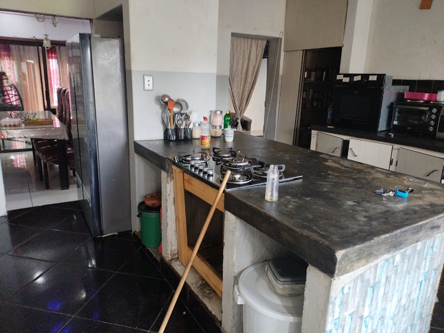 4 Bedroom Property for Sale in Petersfield Gauteng