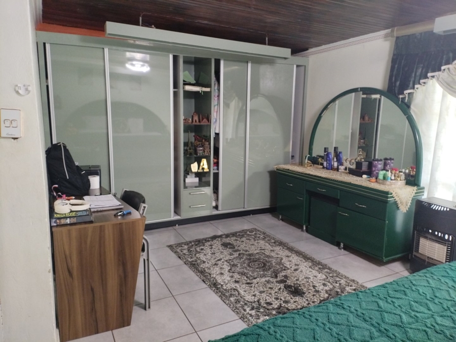 4 Bedroom Property for Sale in Petersfield Gauteng
