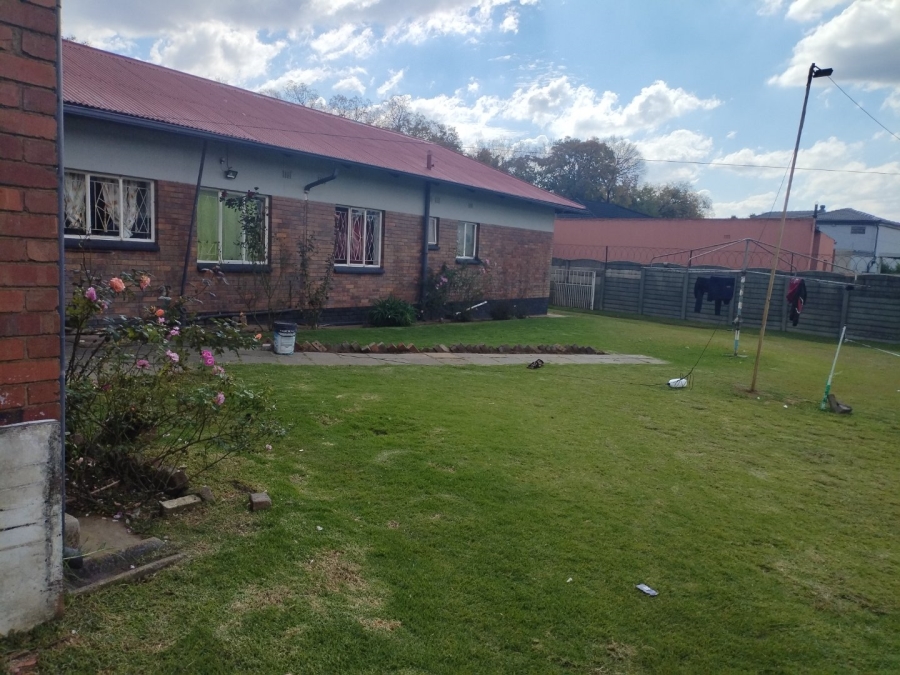 4 Bedroom Property for Sale in Petersfield Gauteng