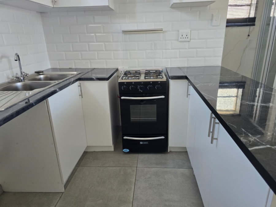 To Let 1 Bedroom Property for Rent in Plantation Gauteng