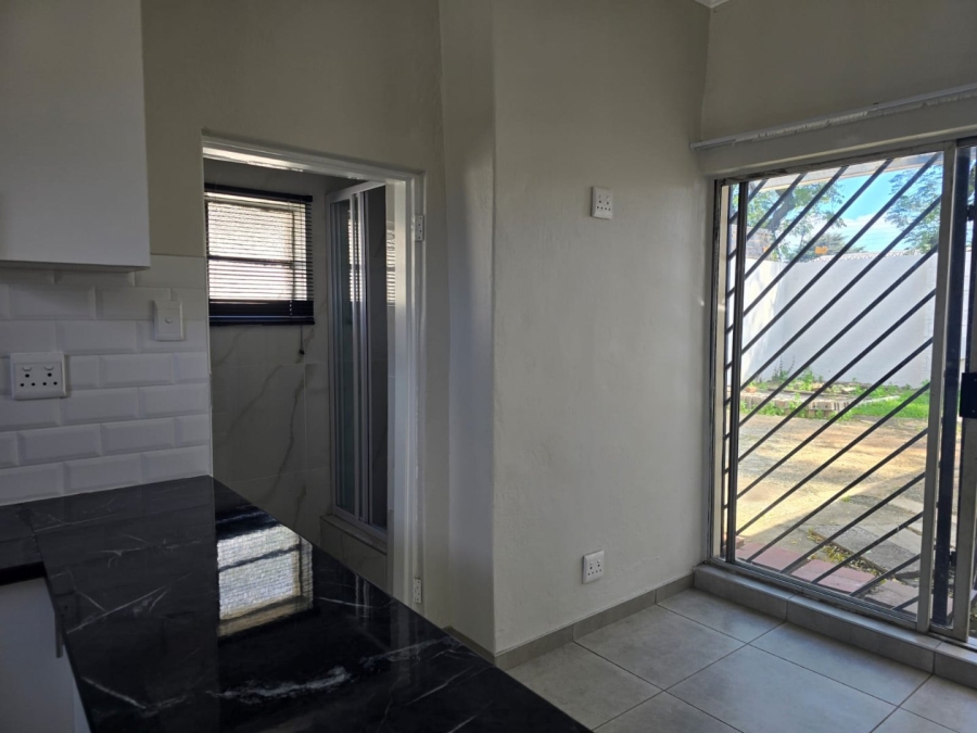 To Let 1 Bedroom Property for Rent in Plantation Gauteng
