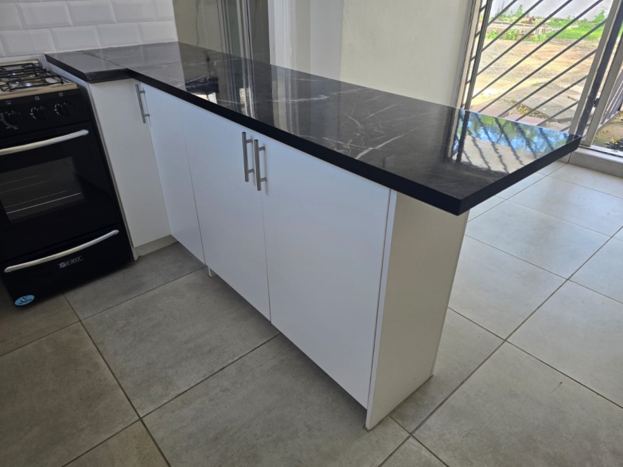 To Let 1 Bedroom Property for Rent in Plantation Gauteng