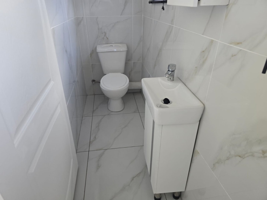 To Let 1 Bedroom Property for Rent in Plantation Gauteng