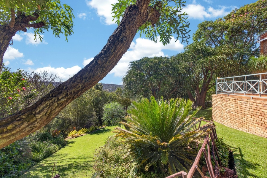 5 Bedroom Property for Sale in Roodekrans Gauteng