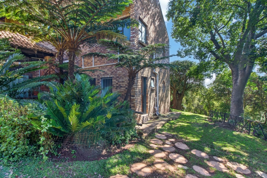 5 Bedroom Property for Sale in Roodekrans Gauteng