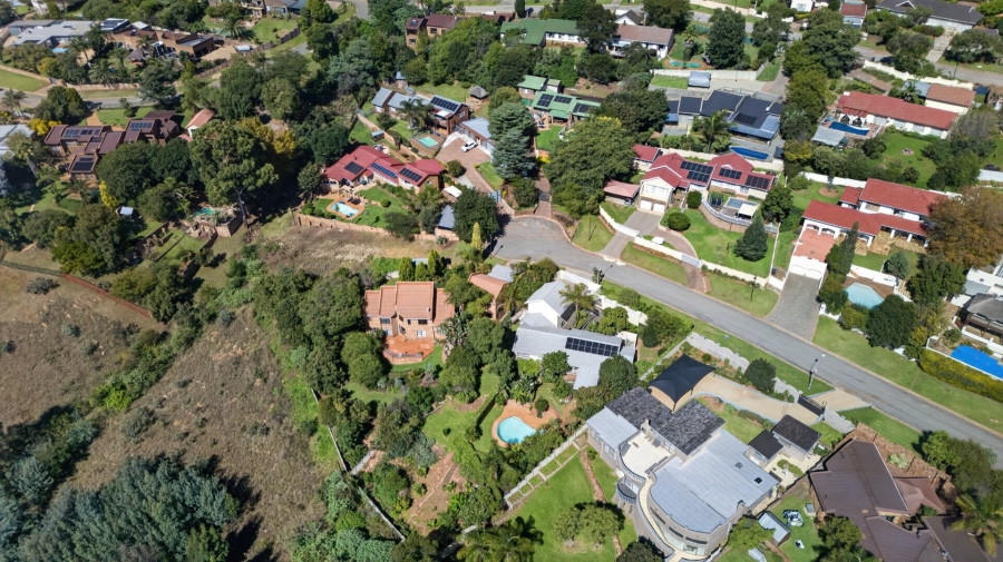 5 Bedroom Property for Sale in Roodekrans Gauteng