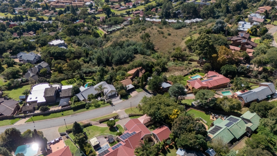 5 Bedroom Property for Sale in Roodekrans Gauteng