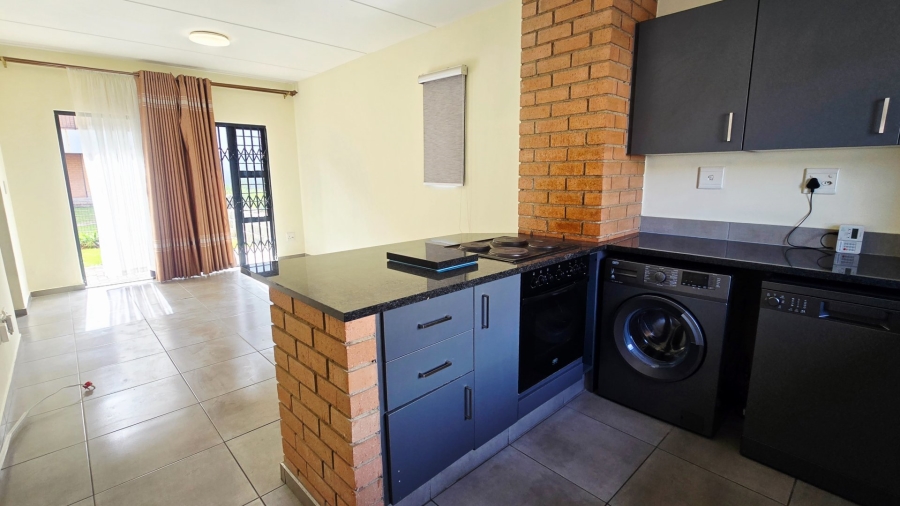 To Let 2 Bedroom Property for Rent in Vorna Valley Gauteng