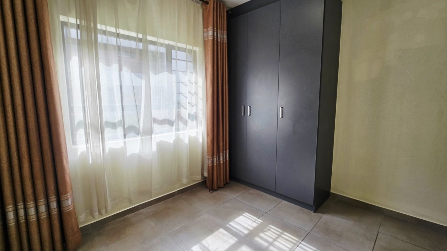 To Let 2 Bedroom Property for Rent in Vorna Valley Gauteng