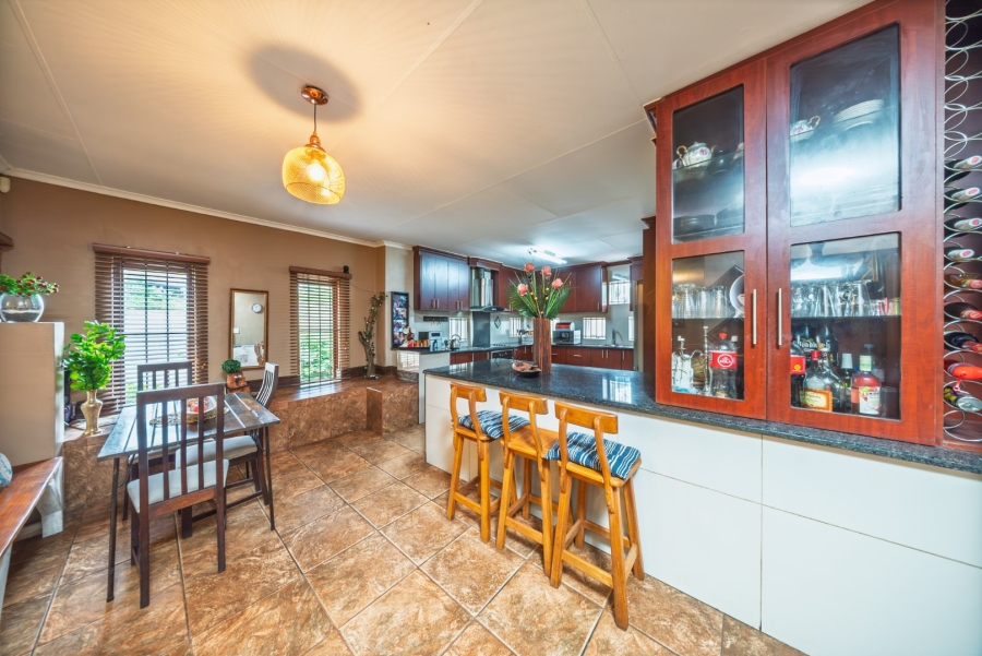 3 Bedroom Property for Sale in Edenvale Central Gauteng