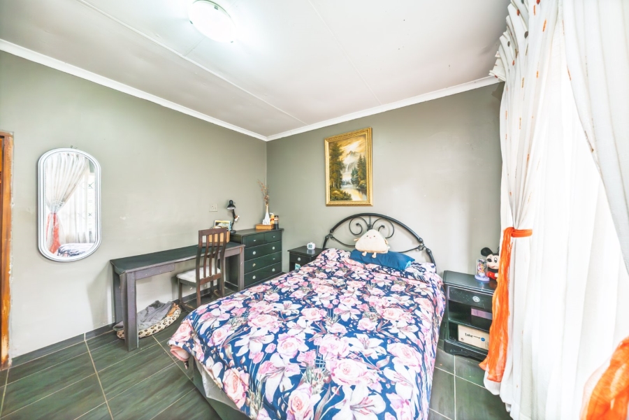 3 Bedroom Property for Sale in Edenvale Central Gauteng