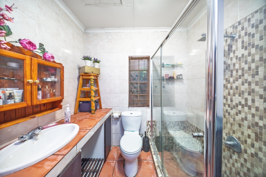 3 Bedroom Property for Sale in Edenvale Central Gauteng
