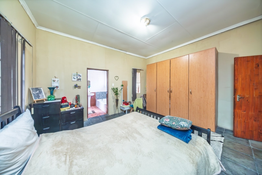 3 Bedroom Property for Sale in Edenvale Central Gauteng
