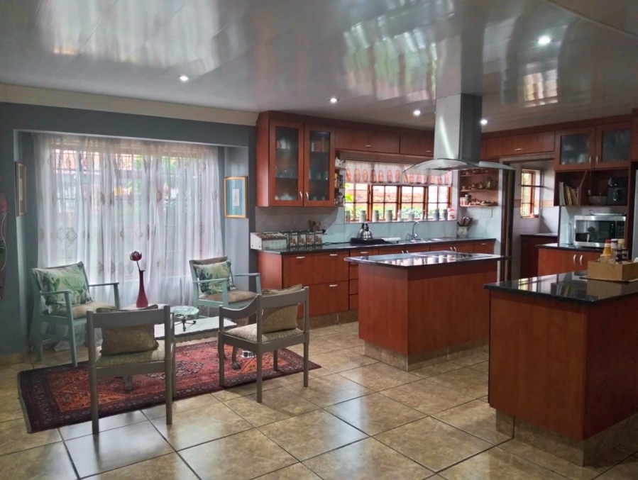 5 Bedroom Property for Sale in Selcourt Gauteng