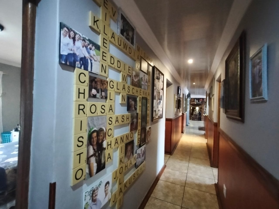 5 Bedroom Property for Sale in Selcourt Gauteng