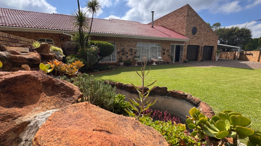 4 Bedroom Property for Sale in Risiville Gauteng