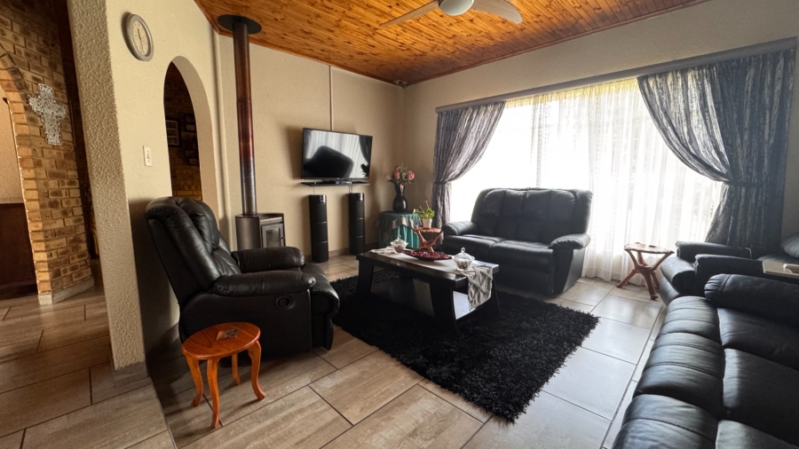 4 Bedroom Property for Sale in Risiville Gauteng