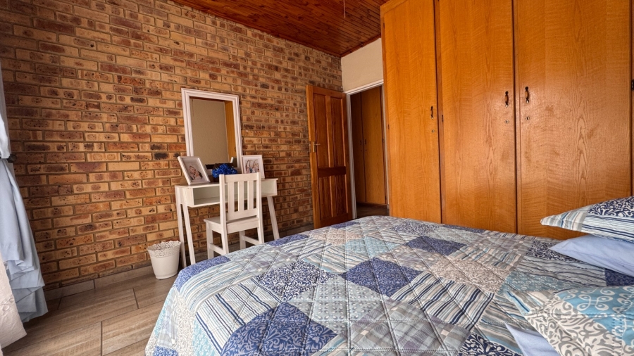 4 Bedroom Property for Sale in Risiville Gauteng