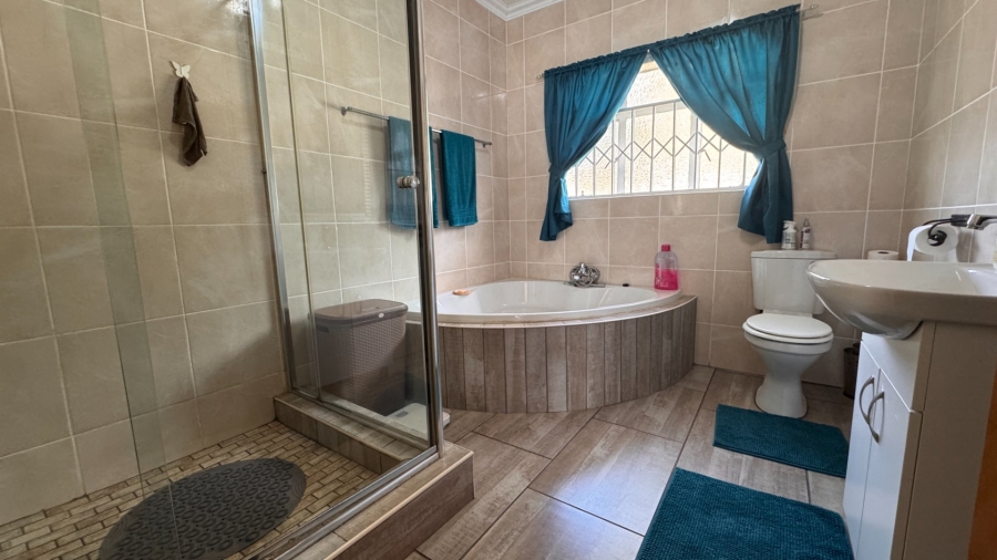 4 Bedroom Property for Sale in Risiville Gauteng