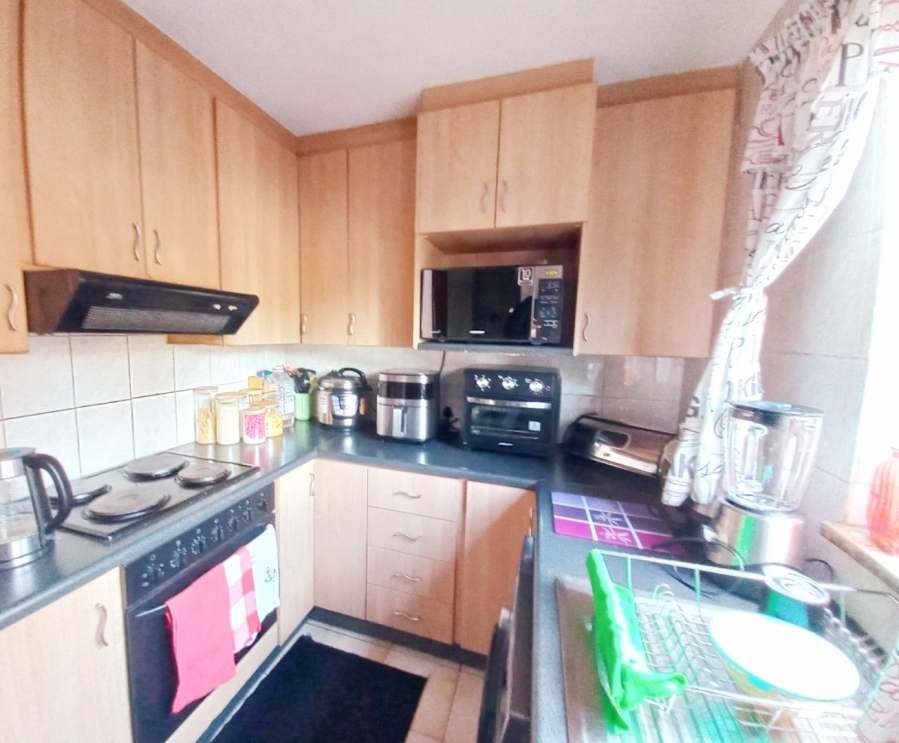 2 Bedroom Property for Sale in Klopperpark Gauteng