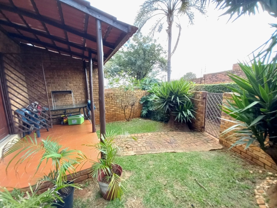 2 Bedroom Property for Sale in Klopperpark Gauteng