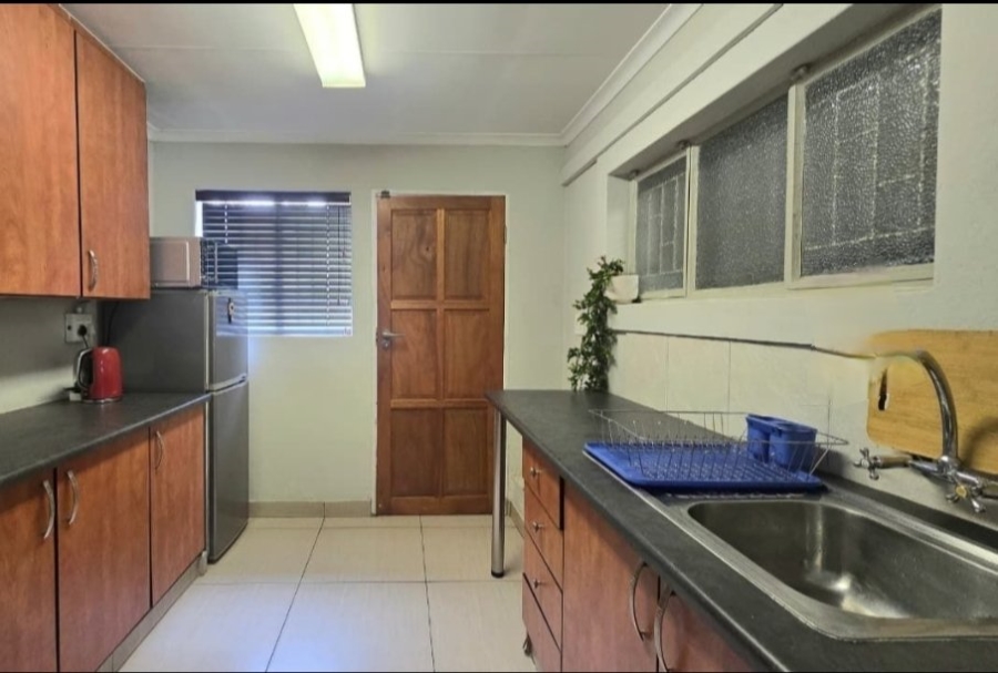 To Let Commercial Property for Rent in Doringkloof Gauteng