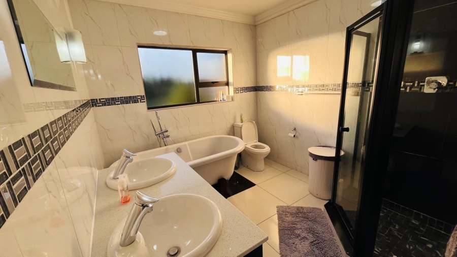 3 Bedroom Property for Sale in Heuwelsig Estate Gauteng