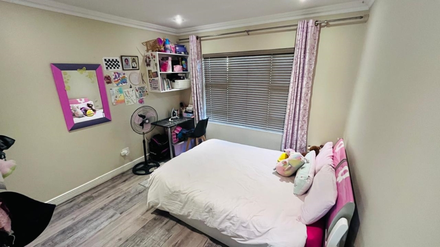 3 Bedroom Property for Sale in Heuwelsig Estate Gauteng