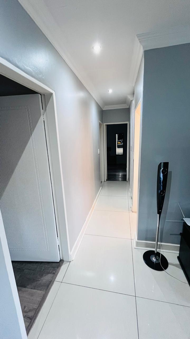 3 Bedroom Property for Sale in Heuwelsig Estate Gauteng