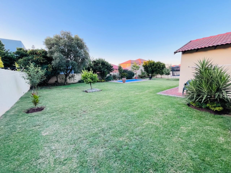 3 Bedroom Property for Sale in Heuwelsig Estate Gauteng