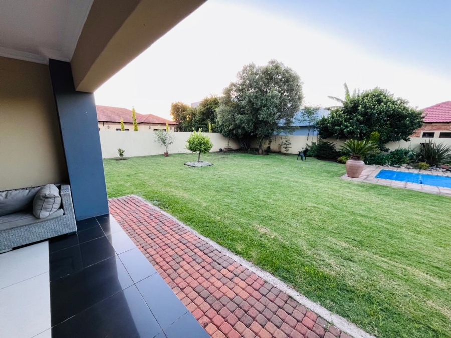 3 Bedroom Property for Sale in Heuwelsig Estate Gauteng